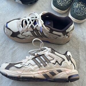 Bad Bunny x Adidas Response 9.5